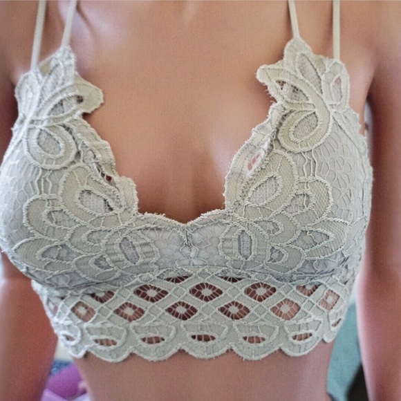 Double Strap Scalloped Lace Bralette Champagne - Picture 3 of 9